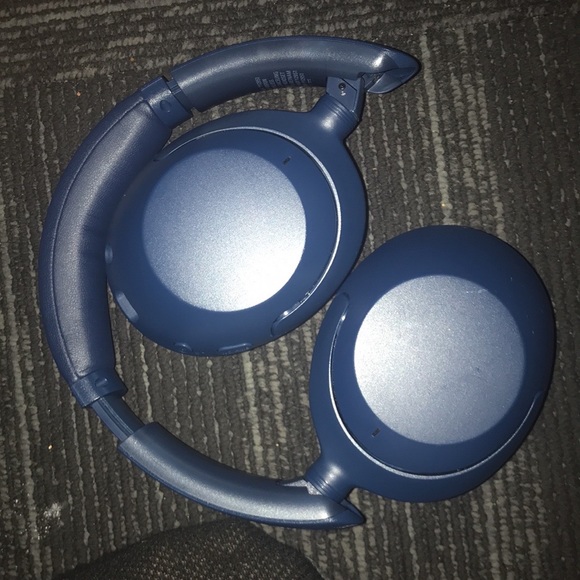 Sony Bluetooth Noise Canceling Headphones - Picture 2 of 3